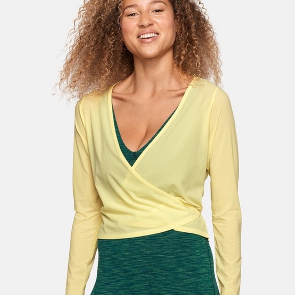 Outdoor Voices | TissueWeave wrap top in color Lemon Lime yellow sz L - Picture 1 of 7